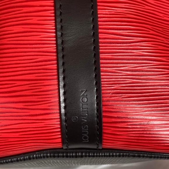 Authentic LOUIS VUITTON NOE RED EPI LEATHER HANDBAG - Picture 1 of 13